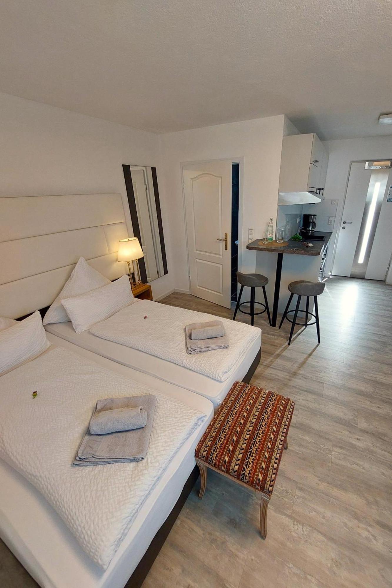 Bodensee Sunshine Zimmer & Apts. Uhldingen-Mühlhofen Zewnętrze zdjęcie