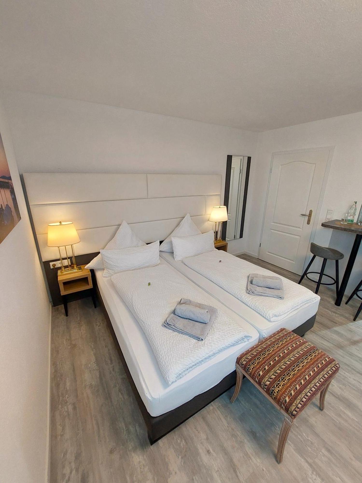Bodensee Sunshine Zimmer & Apts. Uhldingen-Mühlhofen Zewnętrze zdjęcie
