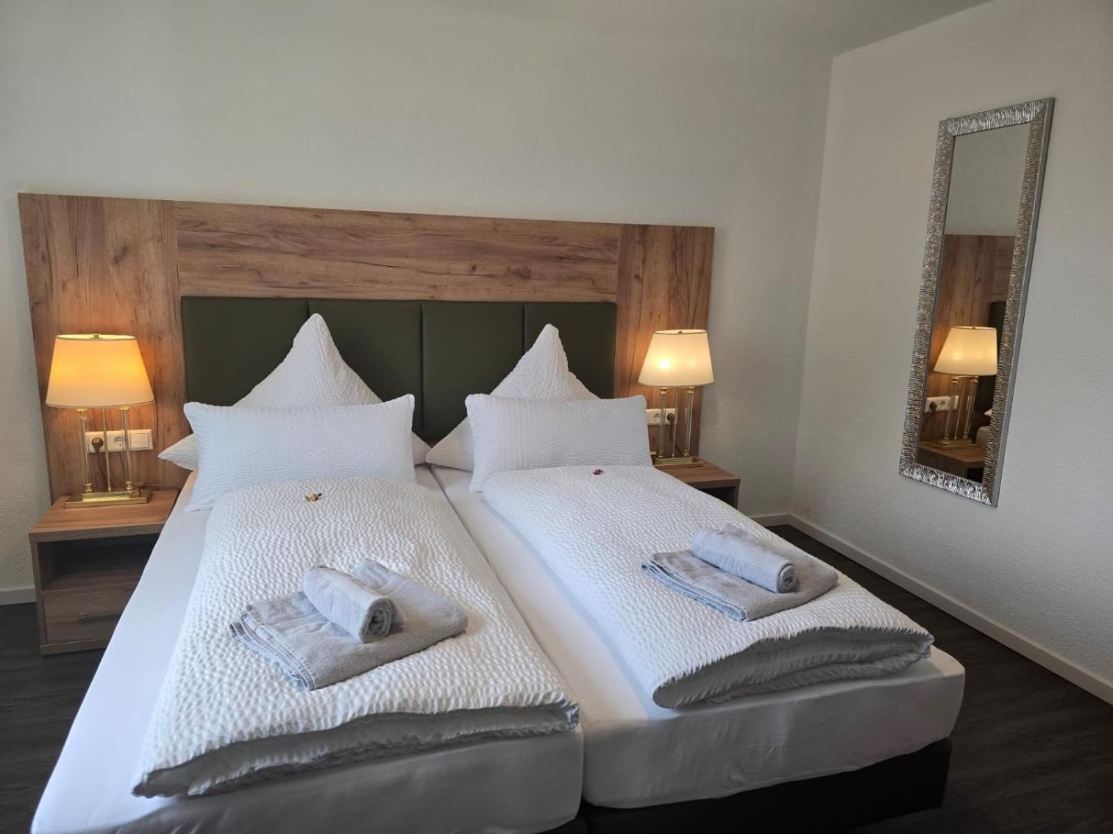 Bodensee Sunshine Zimmer & Apts. Uhldingen-Mühlhofen Zewnętrze zdjęcie